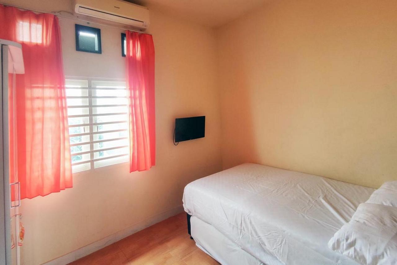 Chandra Graha Guesthouse 팔루 외부 사진