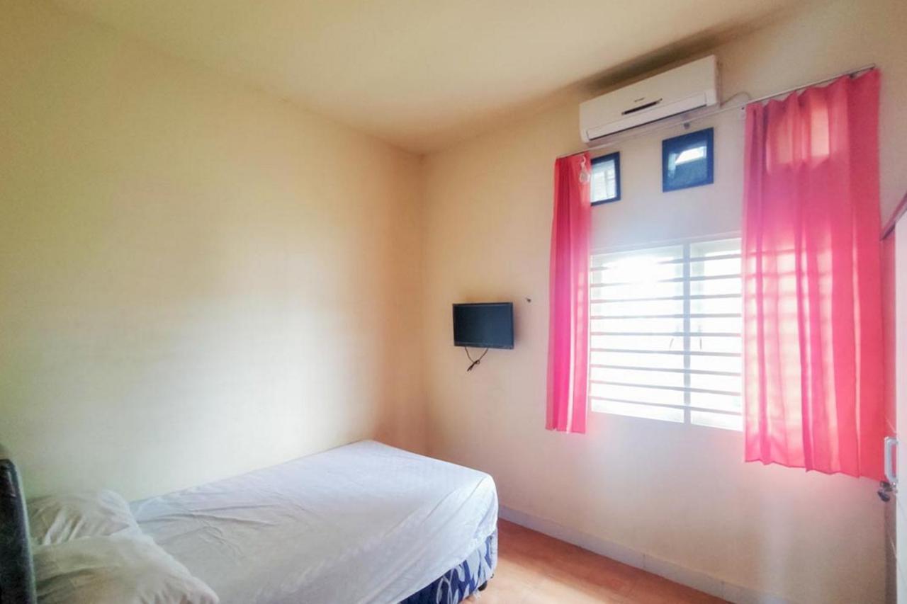 Chandra Graha Guesthouse 팔루 외부 사진