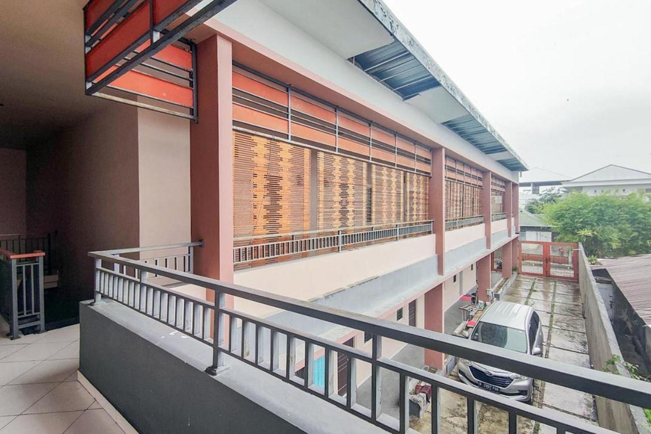 Chandra Graha Guesthouse 팔루 외부 사진